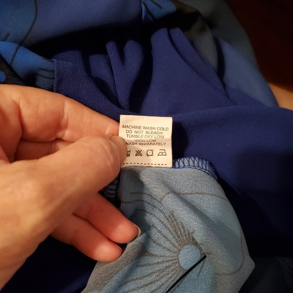 BGTEEVER Women Plus Size XXL Bold Floral Print Blouse Decor Buttons - Picture 5 of 5